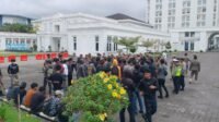 Ratusan Mahasiswa Labusel Gelar Aksi Jilid II di Kantor Gubernur Sumut, Pertanyakan Hibah Rp25 Miliar