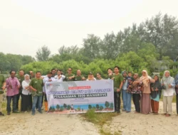 Tekan Jejak Karbon, JAPFA Group Tanam 2.000 Mangrove di Pesisir Serdang Bedagai