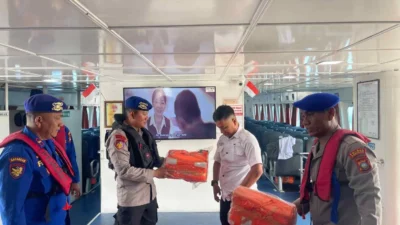 Satpolairud Polres Karimun Periksa Alat Keselamatan Tiga Kapal Penumpang