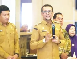 Dua Pejabat Senior Pemkab Labusel Purna Bakti, Bupati Fery: Pengabdian Tak Berakhir di Masa Pensiun
