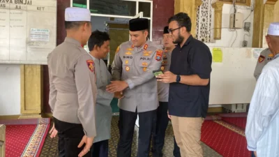 Kapolres Binjai Sholat Jumat Bersama Warga, Serap Aspirasi dan Perkuat Sinergi Kamtibmas