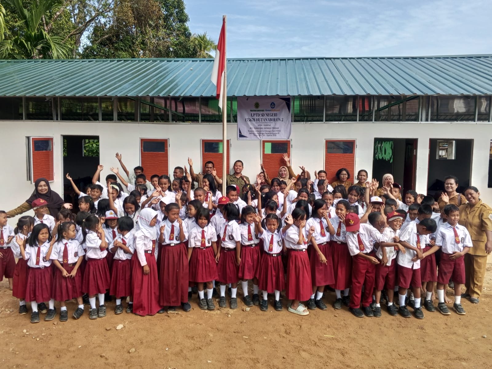 PERSIS Gandeng Kemendikdasmen Bangun Ruang Kelas Darurat di Sumut-Sumbar