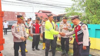 Kapolres Binjai Tinjau Lokasi Banjir di Kelurahan Setia, Debit Sungai Mencirim Berangsur Normal