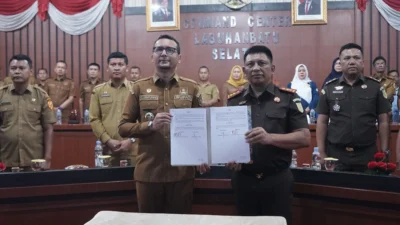 Bupati Labusel Teken MoU Jaksa Sahabat Pendidik, Perkuat Sinergi Wujudkan Pendidikan Aman